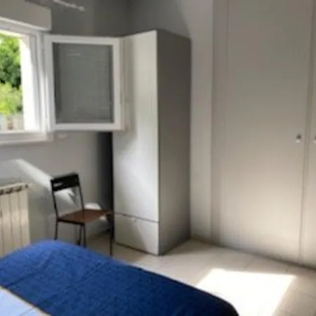 Pieds Dans L'eau A Avec Jardin Et Equipements Complets - Fr-1-494-130 *